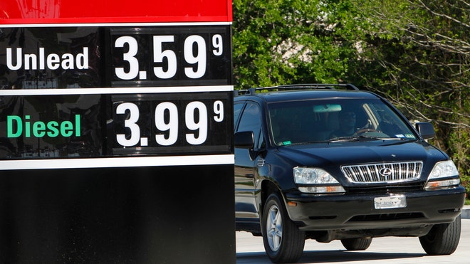 Oil Prices at the pump AP 3.jpg